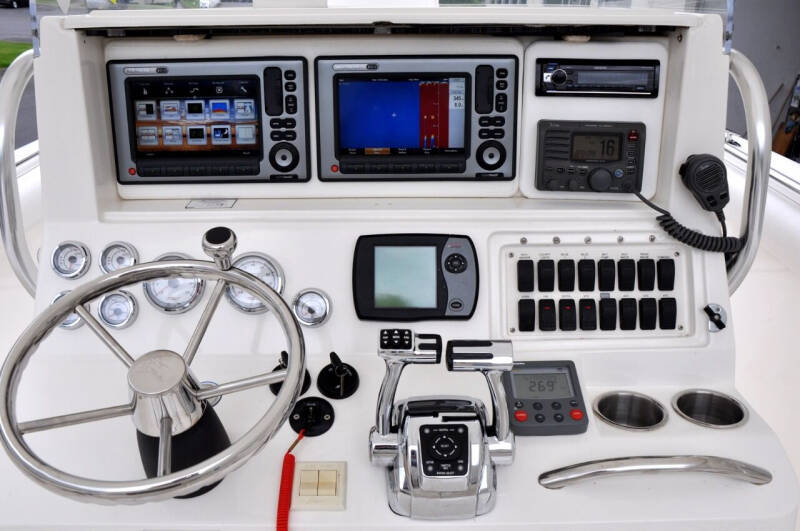 2005 35 JEFFERSON MARLAGO CC CENTER CONSOLE