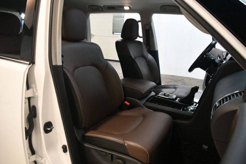 2024 Infiniti QX80 Premium Select