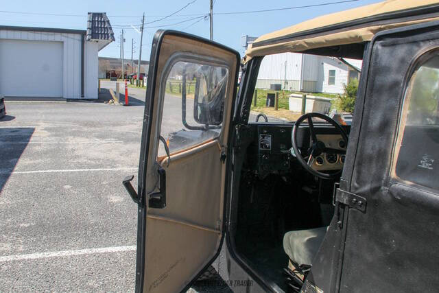 2014 AM General Hummer