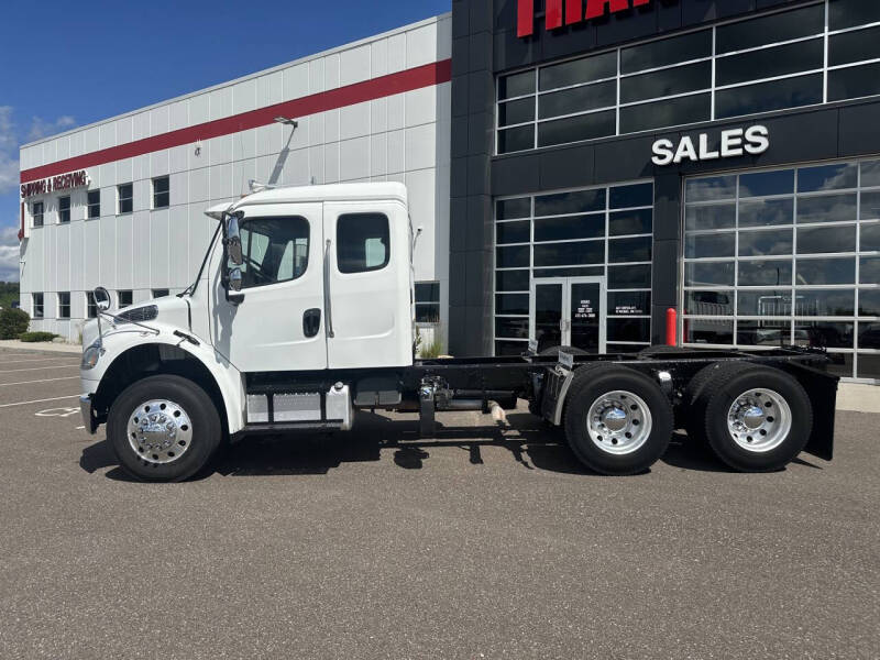 2015 Freightliner M2 106