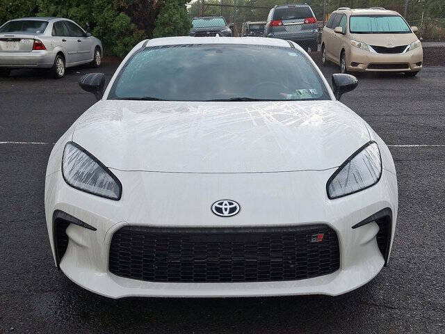 2025 Toyota GR86 Premium