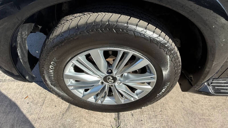 2019 Infiniti QX80 Luxe