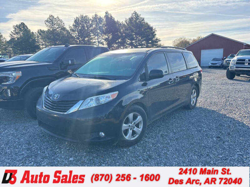 2012 Toyota Sienna LE's photo