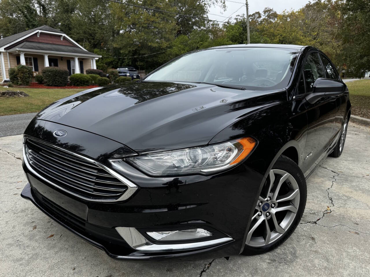 2017 Ford Fusion Hybrid SE 4dr Sedan's photo