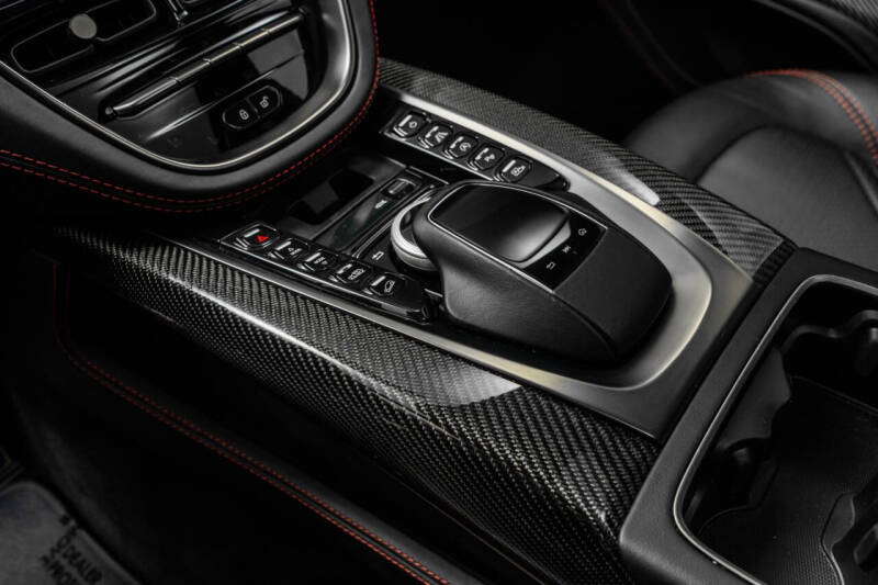 2022 Aston Martin DBX