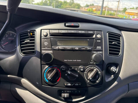 2005 Mazda MPV LX