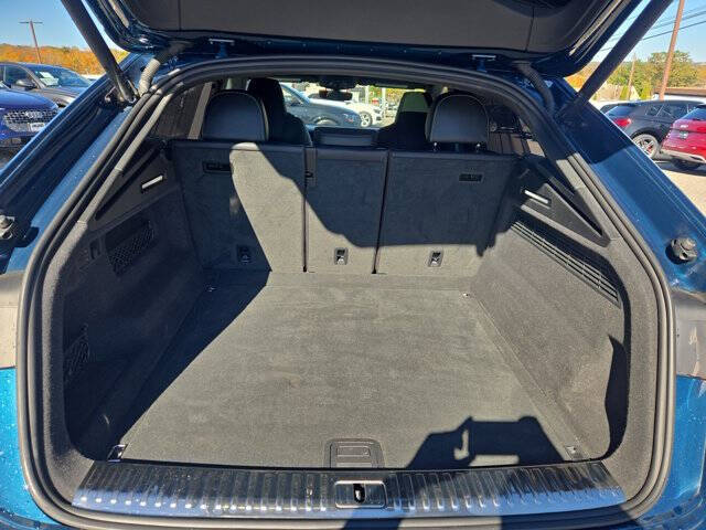 2022 Audi SQ8 4.0T quattro Prestige