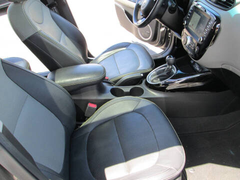 2016 Kia Soul +