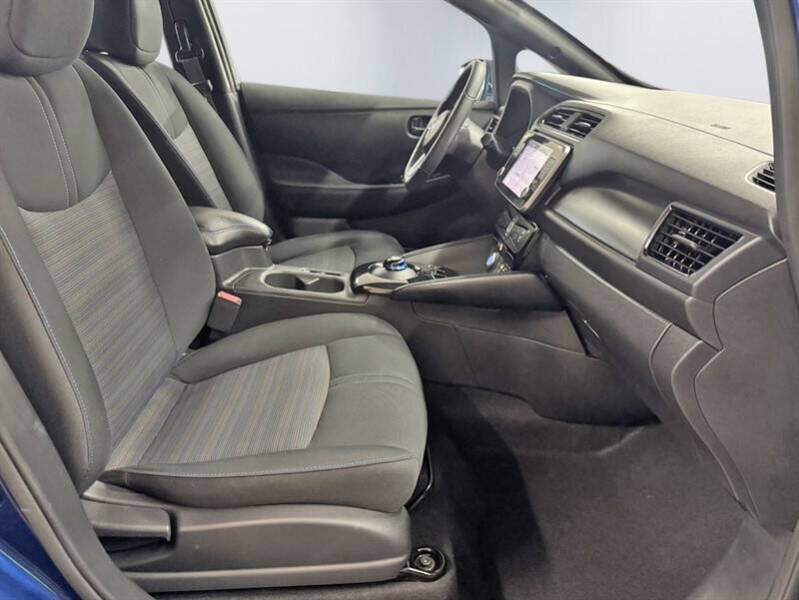 2024 Nissan LEAF SV PLUS