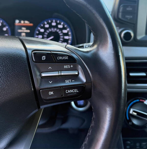 2021 Hyundai Kona SEL Plus