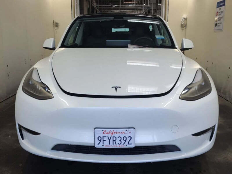 2023 Tesla Model Y Long Range
