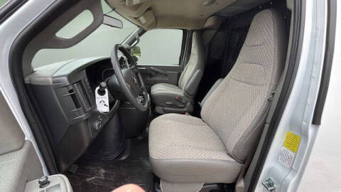2025 Chevrolet Express 2500