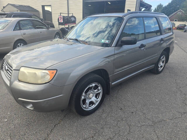 2006 Subaru Forester for sale at QUEENSGATE AUTO SALES in York, PA