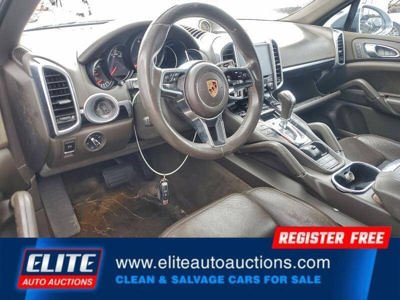 2017 Porsche Cayenne