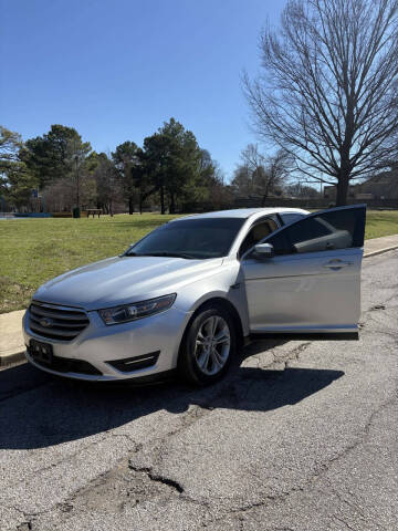 2017 Ford Taurus SEL