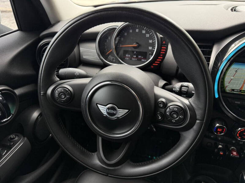 2016 MINI Hardtop 4 Door Cooper