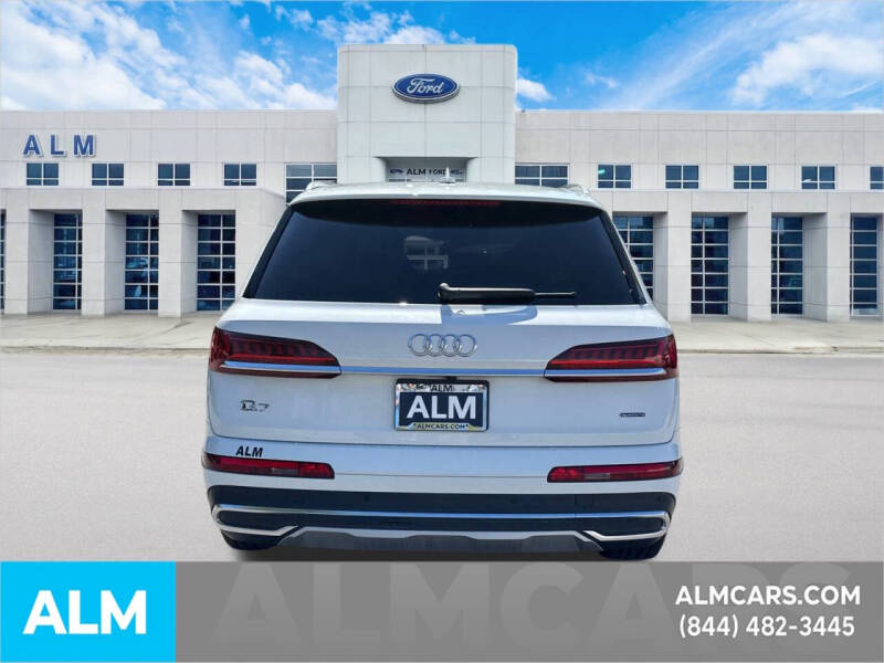 2024 Audi Q7 quattro Premium Plus 45 TFSI