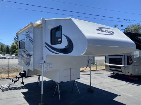 2017 **SALE PENDING** Host Mammoth 11.5 Long Bed Camper for sale at Jim Clarks Consignment Country - Campers in Grants Pass OR