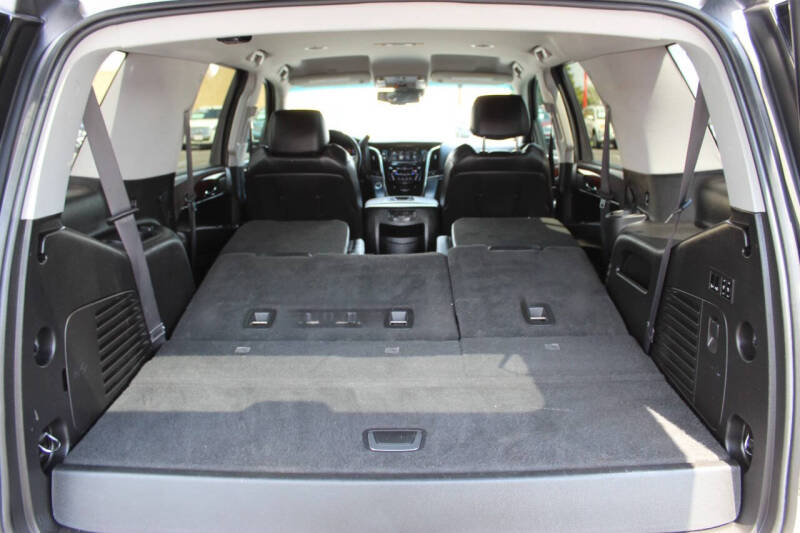 2016 Cadillac Escalade Luxury Collection