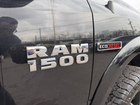 2016 RAM 1500 SLT