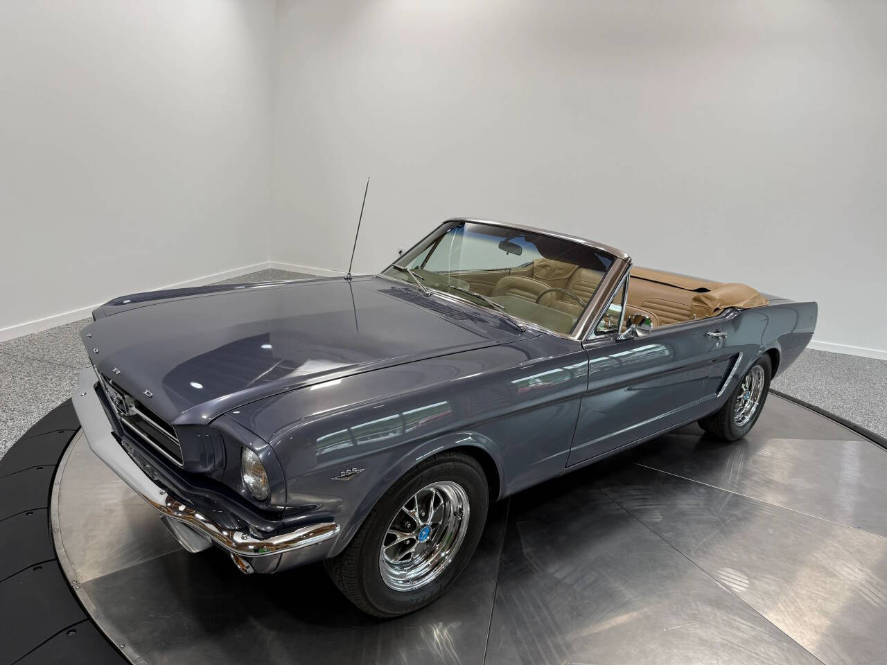 1965 Ford Mustang 45