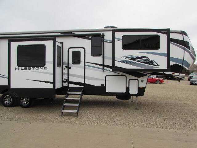 2021 Heartland Milestone