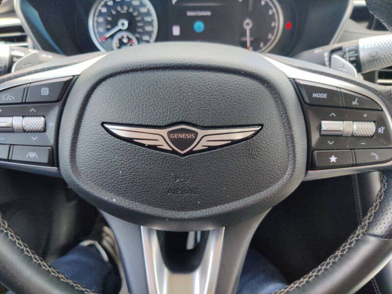 2024 GENESIS G70 Standard - Photo 18