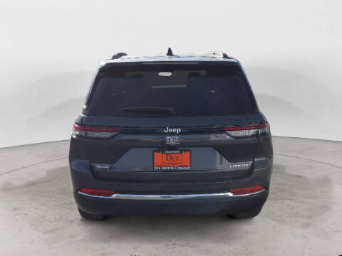 2025 Jeep Grand Cherokee Laredo