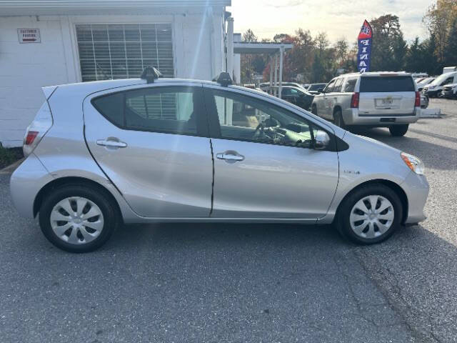 2014 Toyota Prius c Three