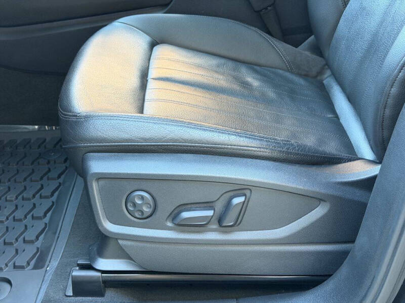 2019 Audi Q5 quattro Premium Plus 45 TFSI