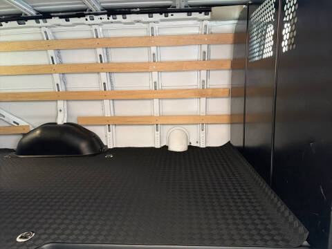 2023 Chevrolet Express 2500