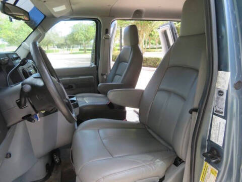 2013 Ford E-Series E-150 XLT
