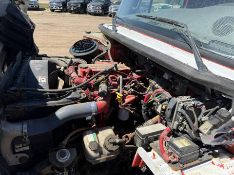 2013 Freightliner M2 106