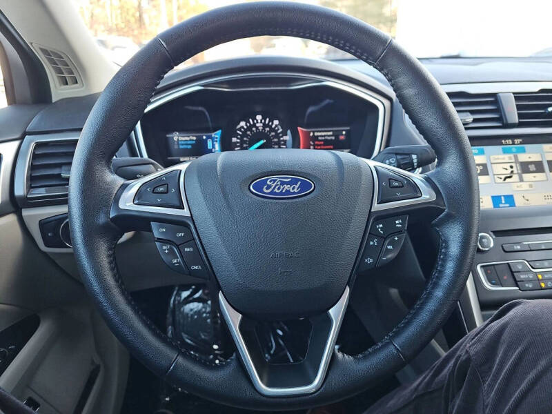 2017 Ford Fusion Energi SE Luxury