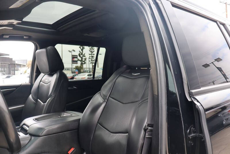 2017 Cadillac Escalade ESV Platinum