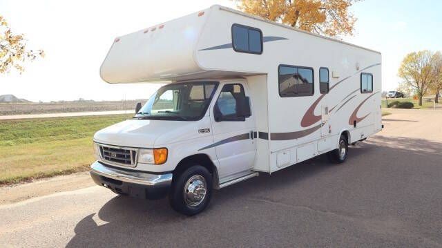 2004 Ford E-Series E-450 SD