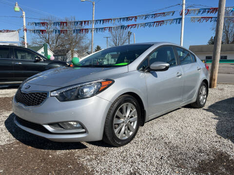 2015 Kia Forte for sale at Antique Motors in Plymouth IN