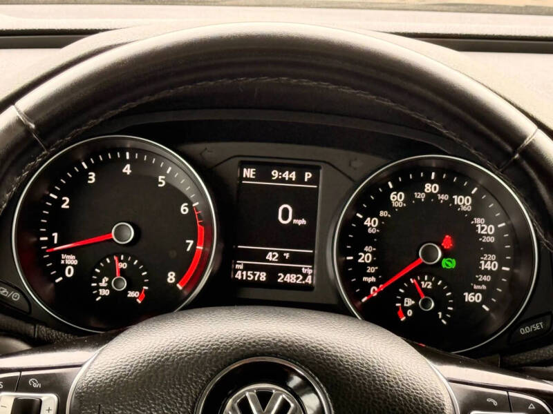 2017 Volkswagen Passat 1.8T SE