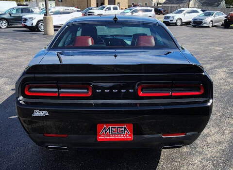 2016 Dodge Challenger SXT