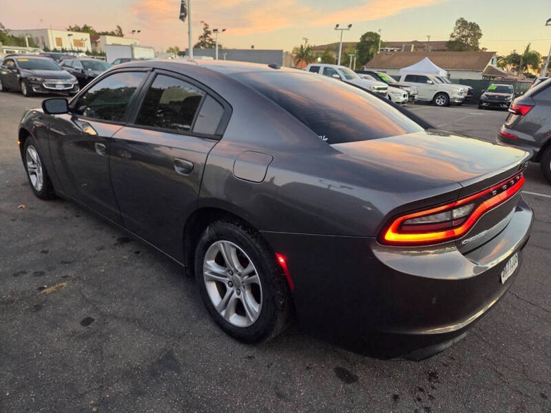 2019 Dodge Charger SXT
