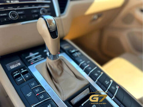 2015 Porsche Macan S