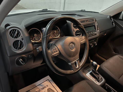 2014 Volkswagen Tiguan SE