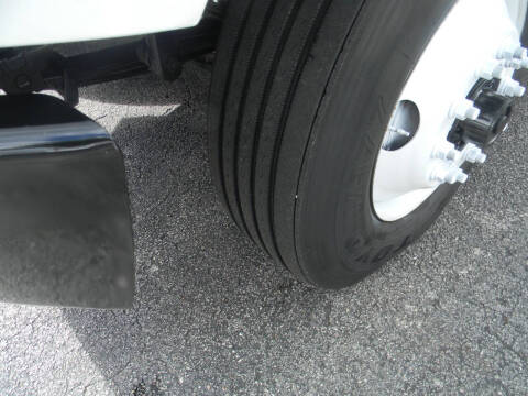 2017 Freightliner M2 106