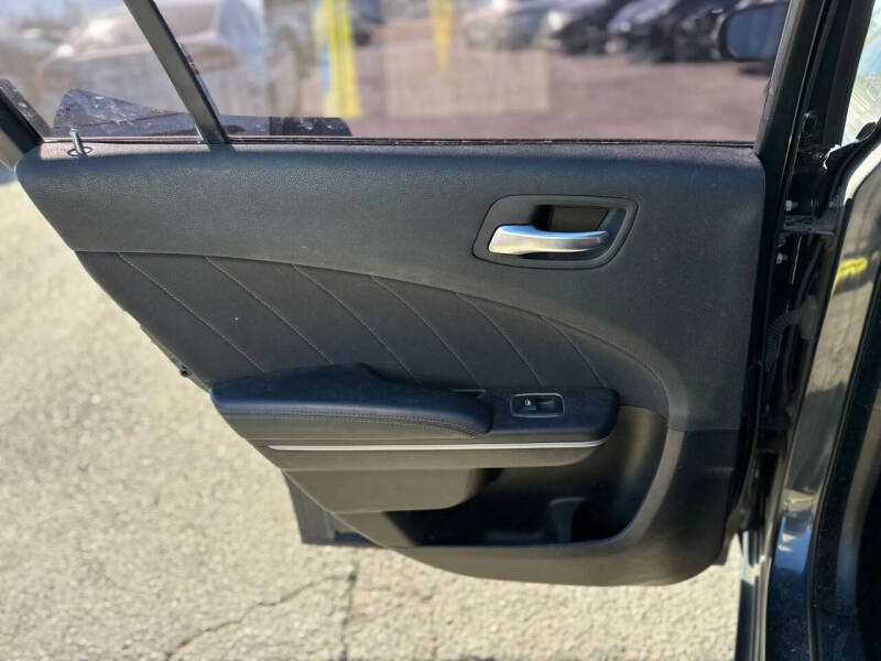 2019 Dodge Charger SXT