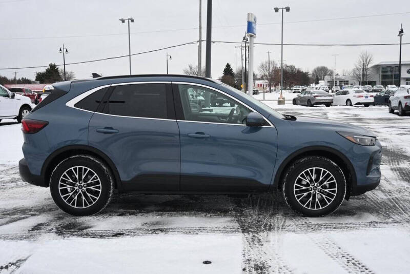 2025 Ford Escape Plug-In Hybrid PHEV