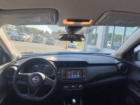 2023 Nissan Kicks S