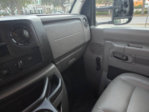 2021 Ford E-Series E-350 SD