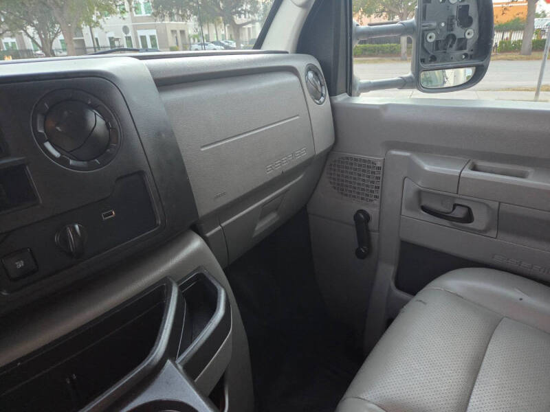 2021 Ford E-Series E-350 SD