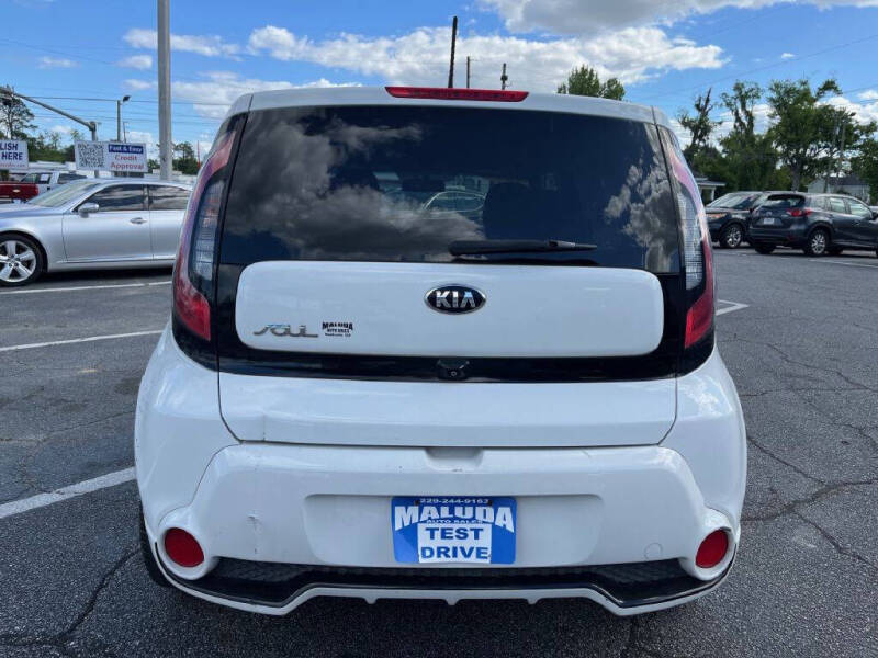 2016 Kia Soul +