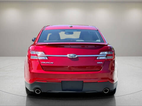 2016 Ford Taurus SEL